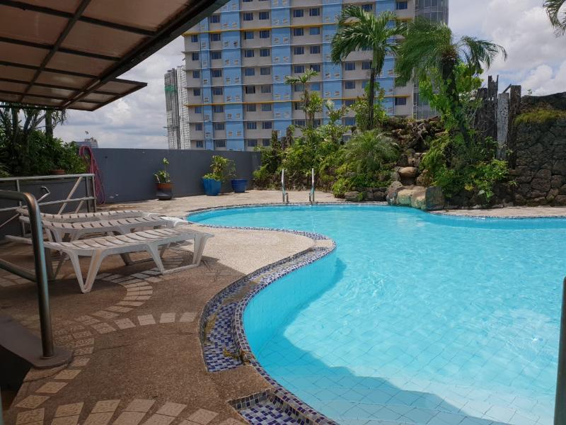 Imperial Palace Suites Quezon City Exterior foto