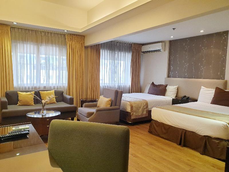 Imperial Palace Suites Quezon City Exterior foto